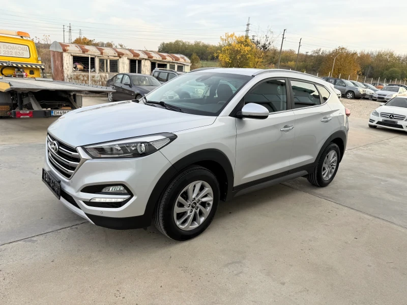 Hyundai Tucson 1.7crdi 136k.c* Nova* UNIKAT* , снимка 3 - Автомобили и джипове - 47769306