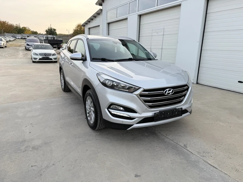 Hyundai Tucson 1.7crdi 136k.c* Nova* UNIKAT* , снимка 11 - Автомобили и джипове - 47769306