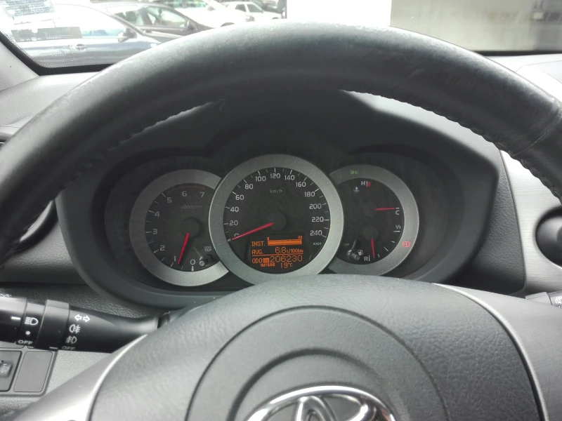 Toyota Rav4, снимка 5 - Автомобили и джипове - 52465170