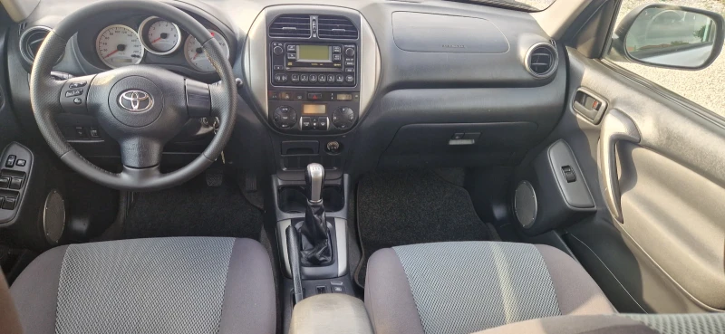 Toyota Rav4 2.0 D4D-4х4 ИТАЛИЯ, снимка 7 - Автомобили и джипове - 51830191