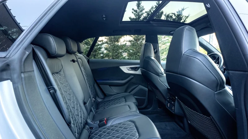 Audi SQ8 4.0D QUATTRO FULL S LINE ПАНОРАМА ЛИЗИНГ 100%, снимка 15 - Автомобили и джипове - 52090452