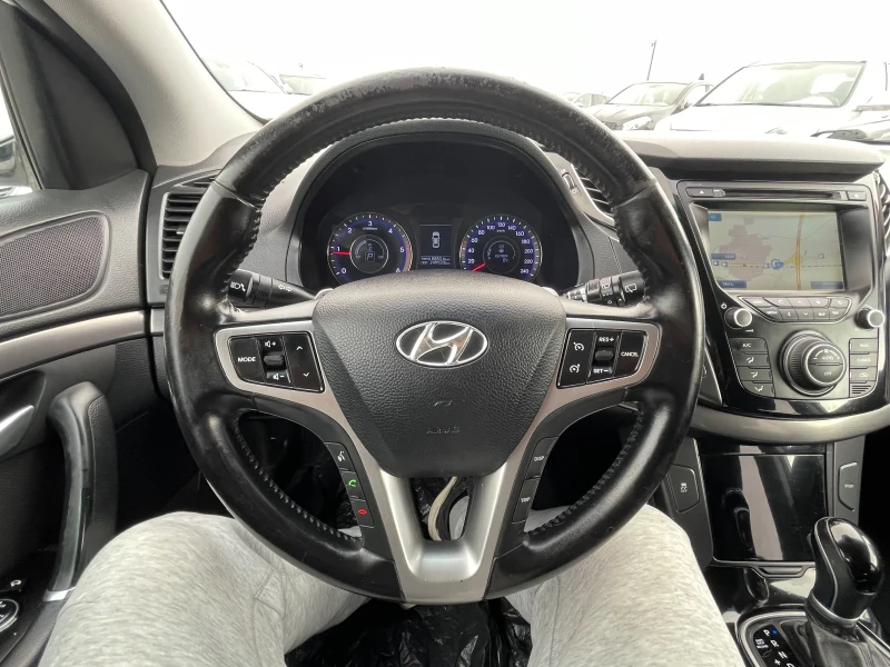 Hyundai I40 1.7 crdi навигация автоматик , снимка 13 - Автомобили и джипове - 52851698