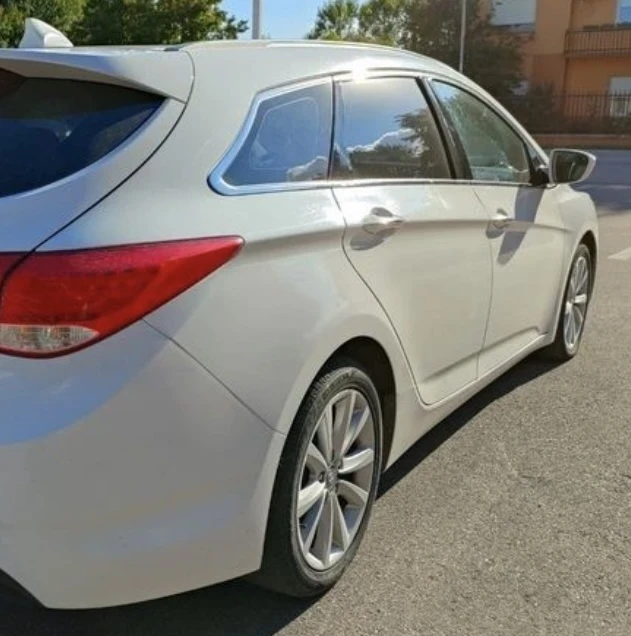 Hyundai I40 1.7 crdi навигация автоматик , снимка 4 - Автомобили и джипове - 52731282
