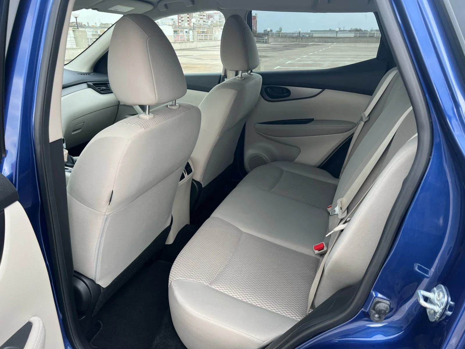 Nissan Qashqai 2000 бензин  4х4 камера  - изображение 9
