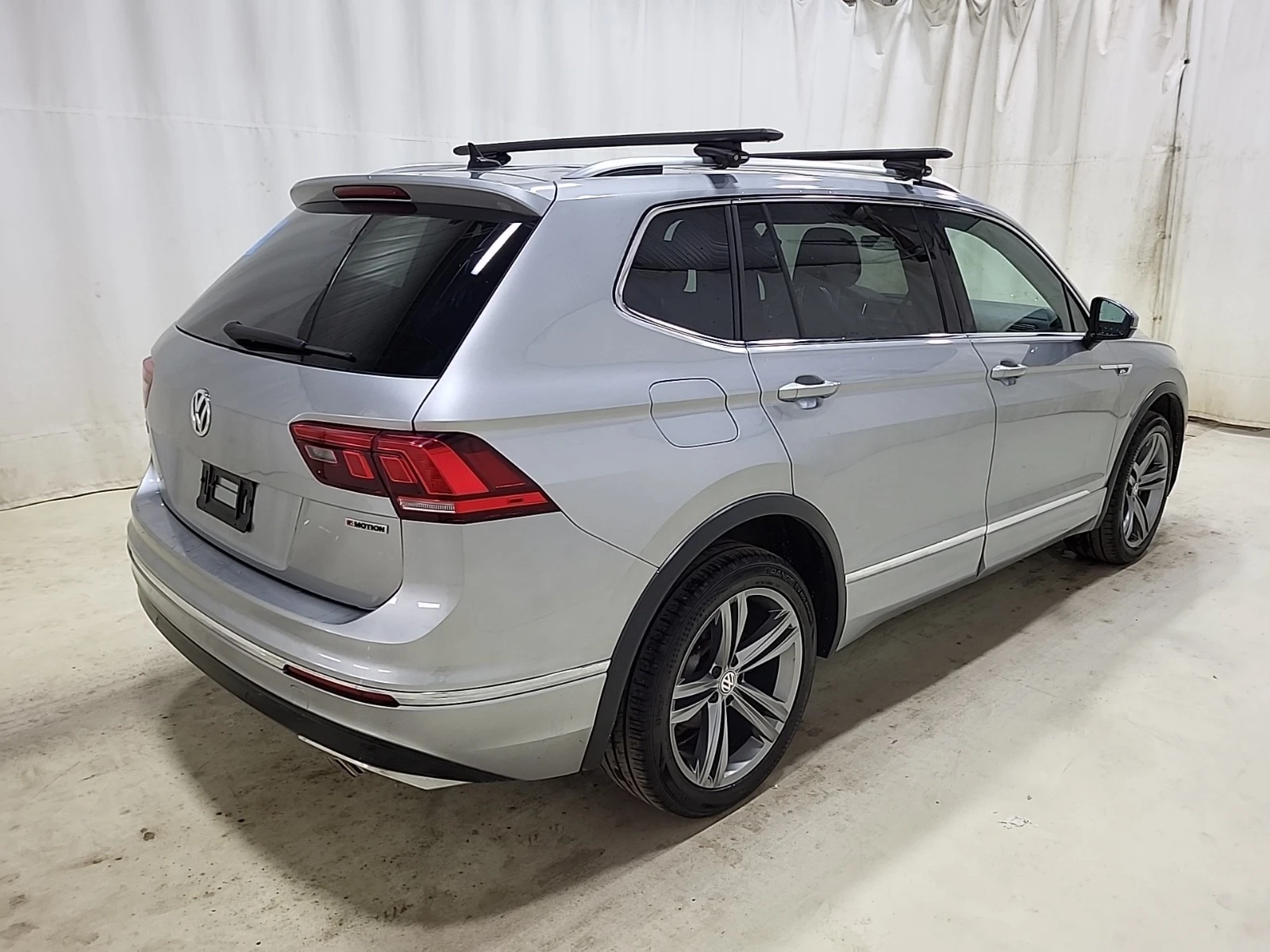 VW Tiguan HIGHLINE 2.0L   CARFAX * * АВТО КРЕДИТ * *  - изображение 4