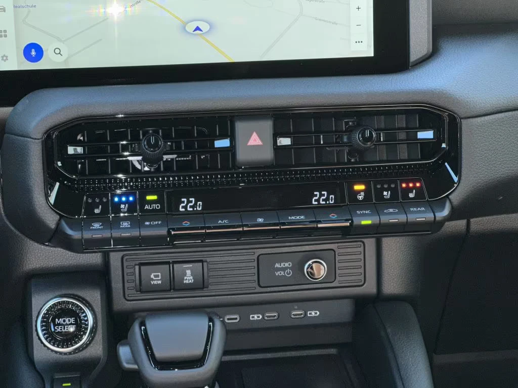 Toyota Land cruiser !/LC250/204HP/EXECUTIVE/360/CPLAY/NAVI/LED/586g | Mobile.bg   11