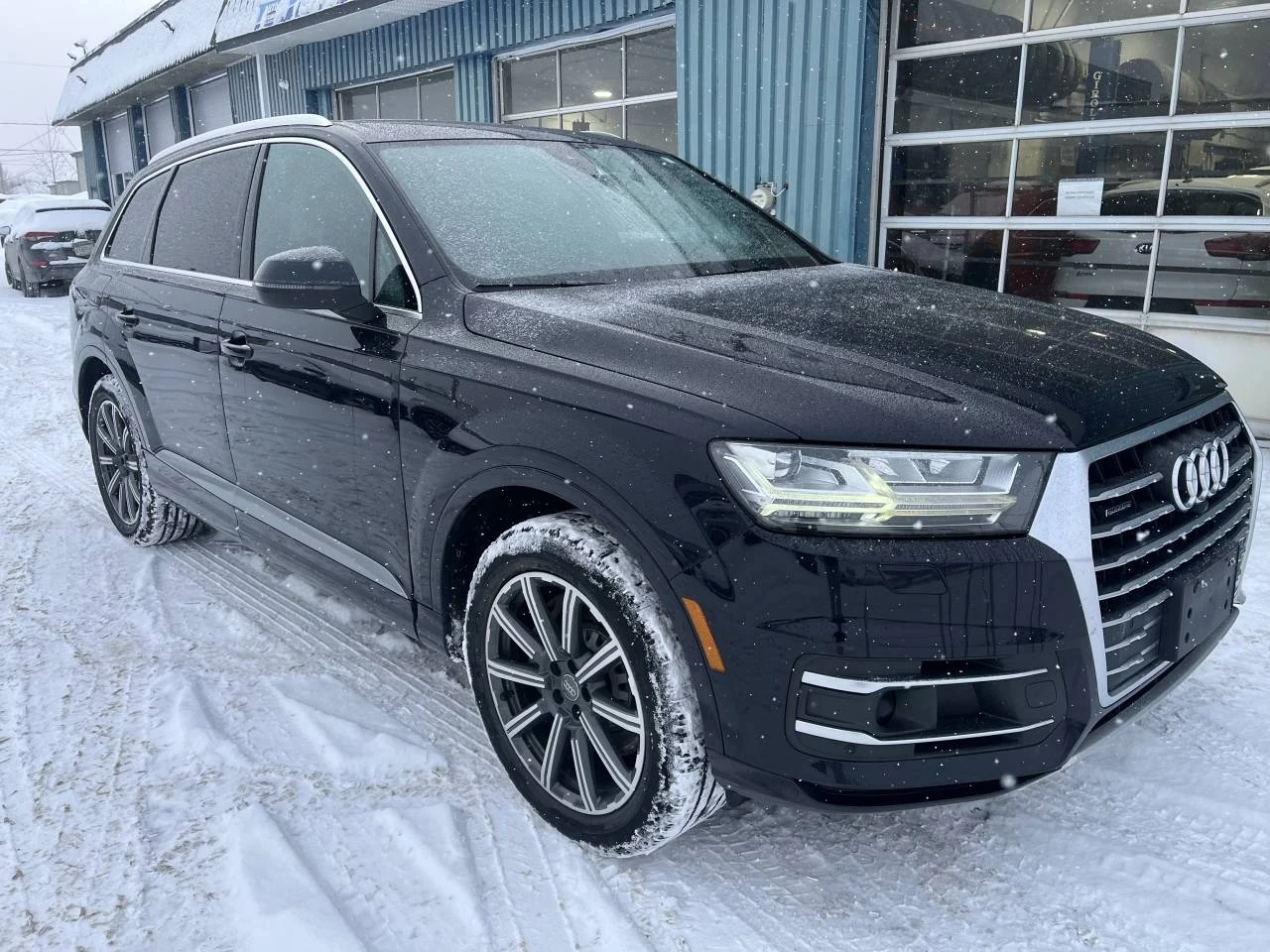 Audi Q7 TECHNIK| MATRIX| DISTRONIK| PANO| ОБДУХ| DIGITAL| , снимка 2 - Автомобили и джипове - 53746530