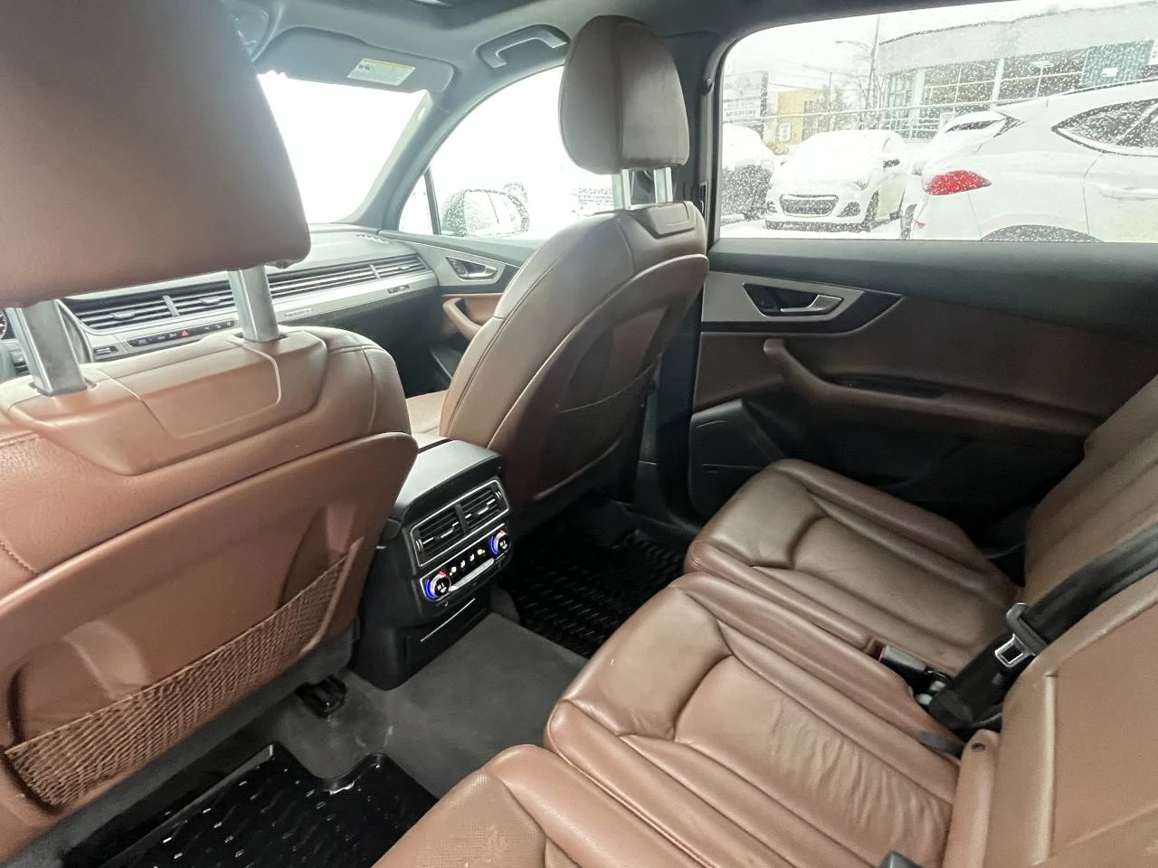 Audi Q7 TECHNIK| MATRIX| DISTRONIK| PANO| ОБДУХ| DIGITAL| , снимка 11 - Автомобили и джипове - 53746530