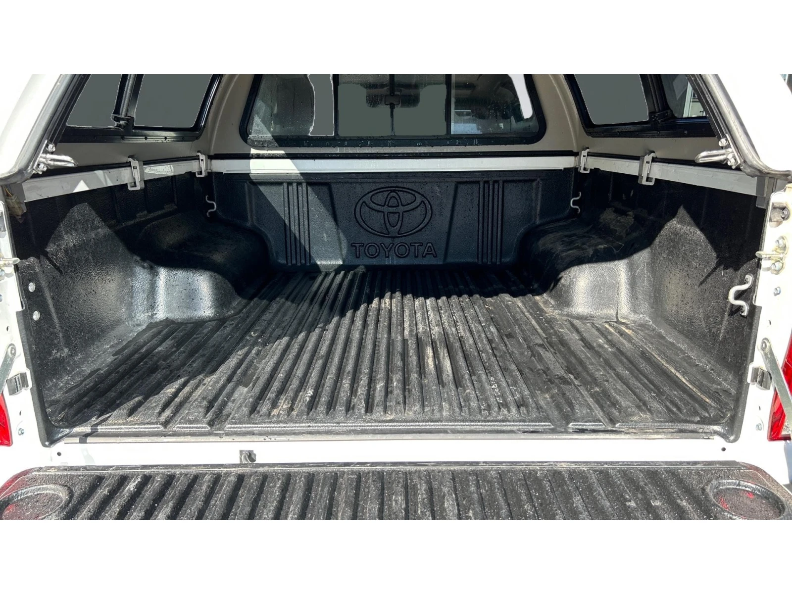 Toyota Hilux Месечна вноска от 550  , снимка 10 - Автомобили и джипове - 54720984