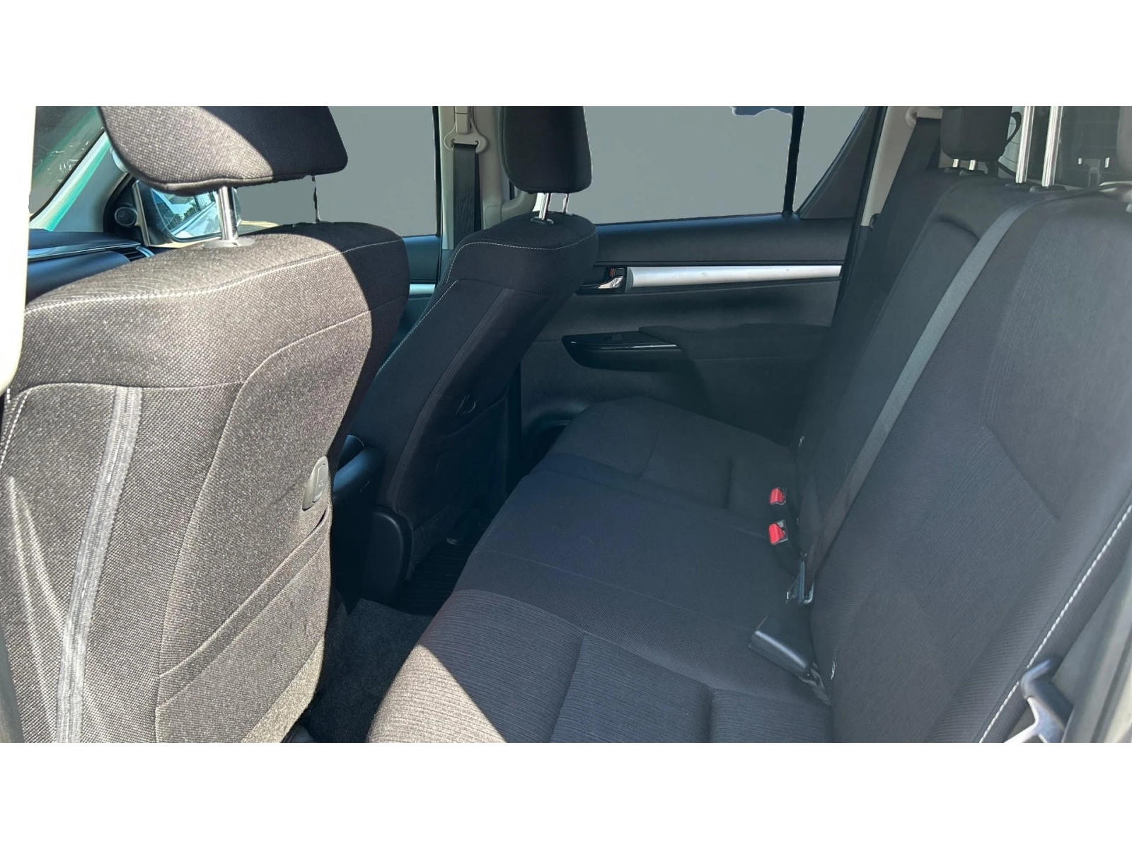 Toyota Hilux Месечна вноска от 550  , снимка 11 - Автомобили и джипове - 54720984