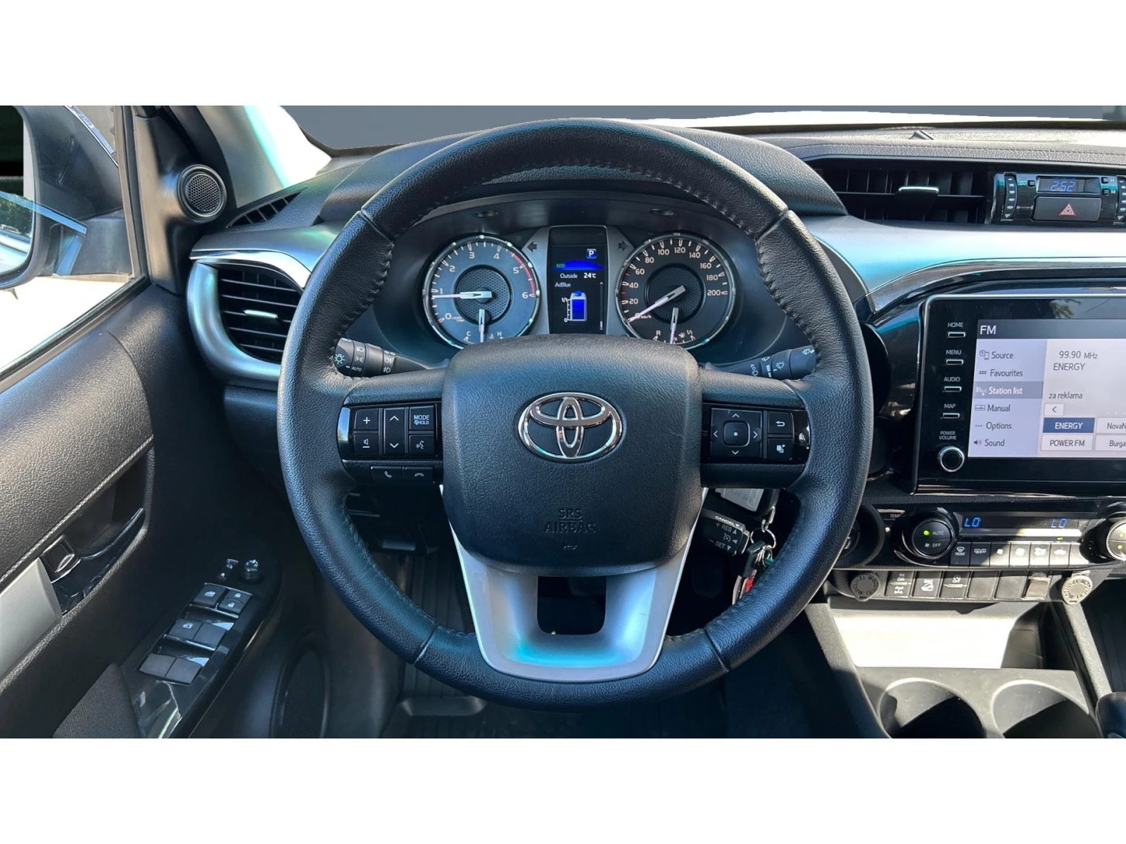 Toyota Hilux Месечна вноска от 550  , снимка 13 - Автомобили и джипове - 54720984