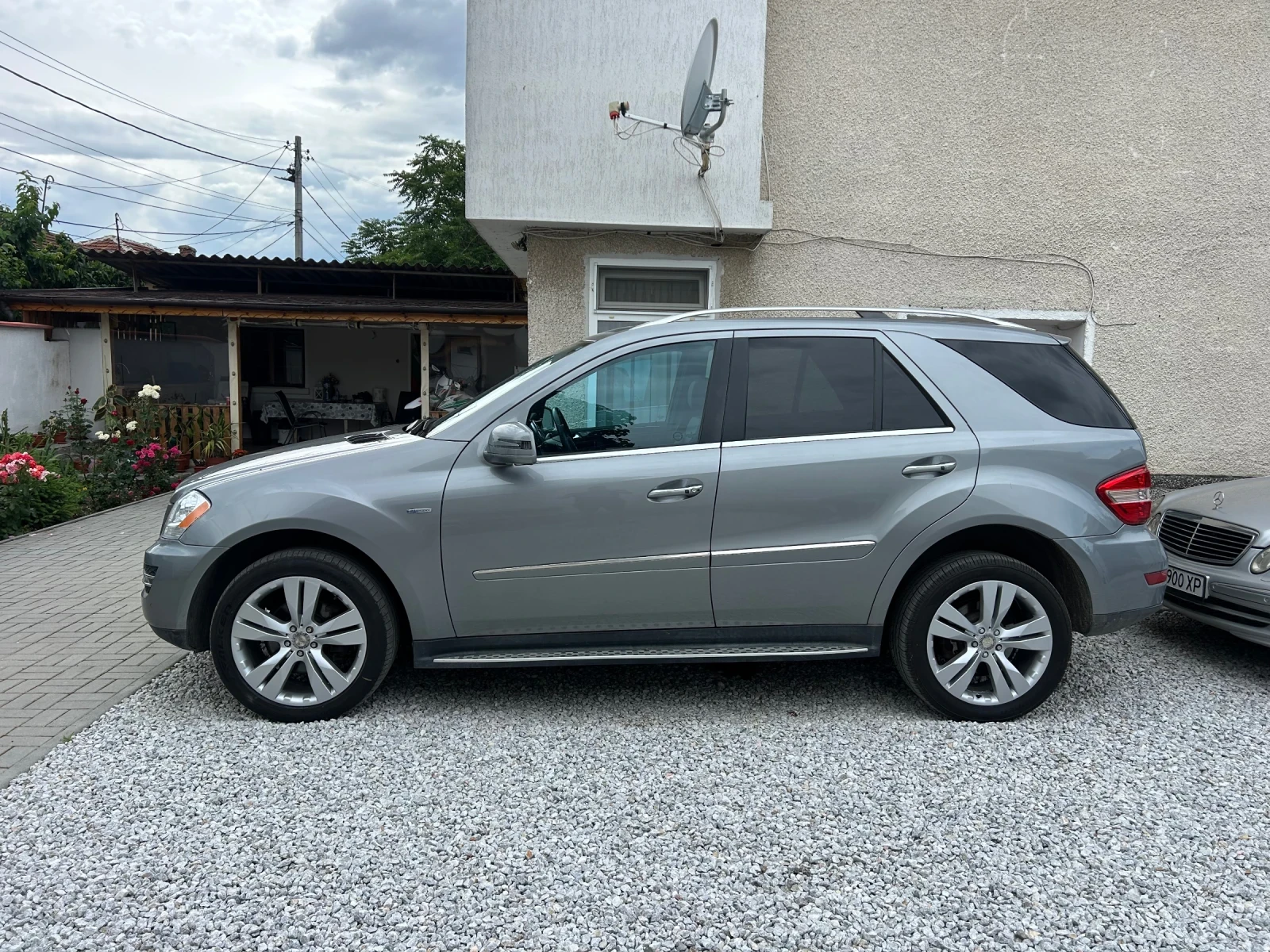 Mercedes-Benz ML 350, снимка 4 - Автомобили и джипове - 54780412