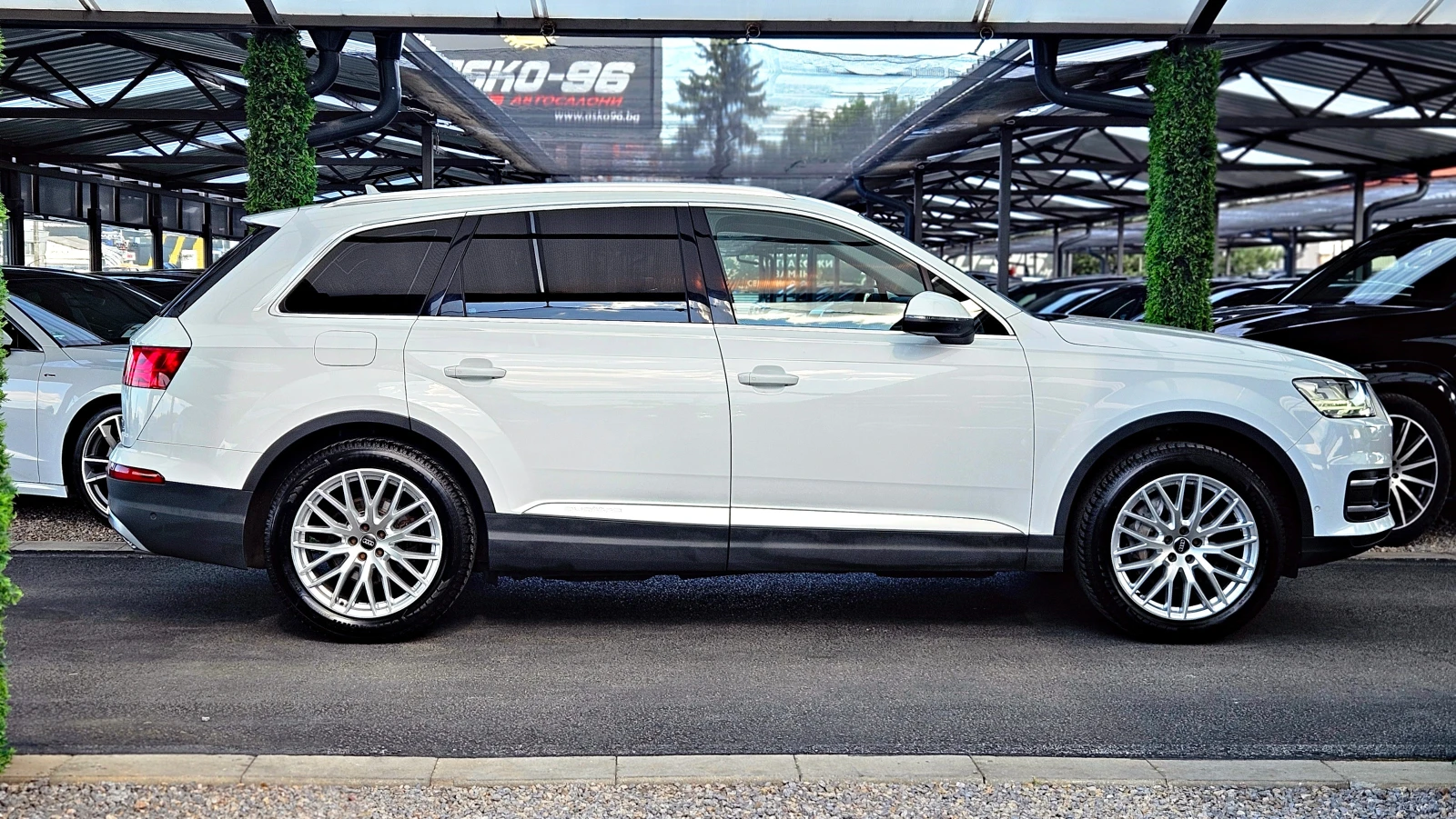 Audi Q7 S-LINE/MATRIX/DISTR/CAMERA/HUD/САМОПАРКИРАНЕ/ПОДГР, снимка 4 - Автомобили и джипове - 54953415