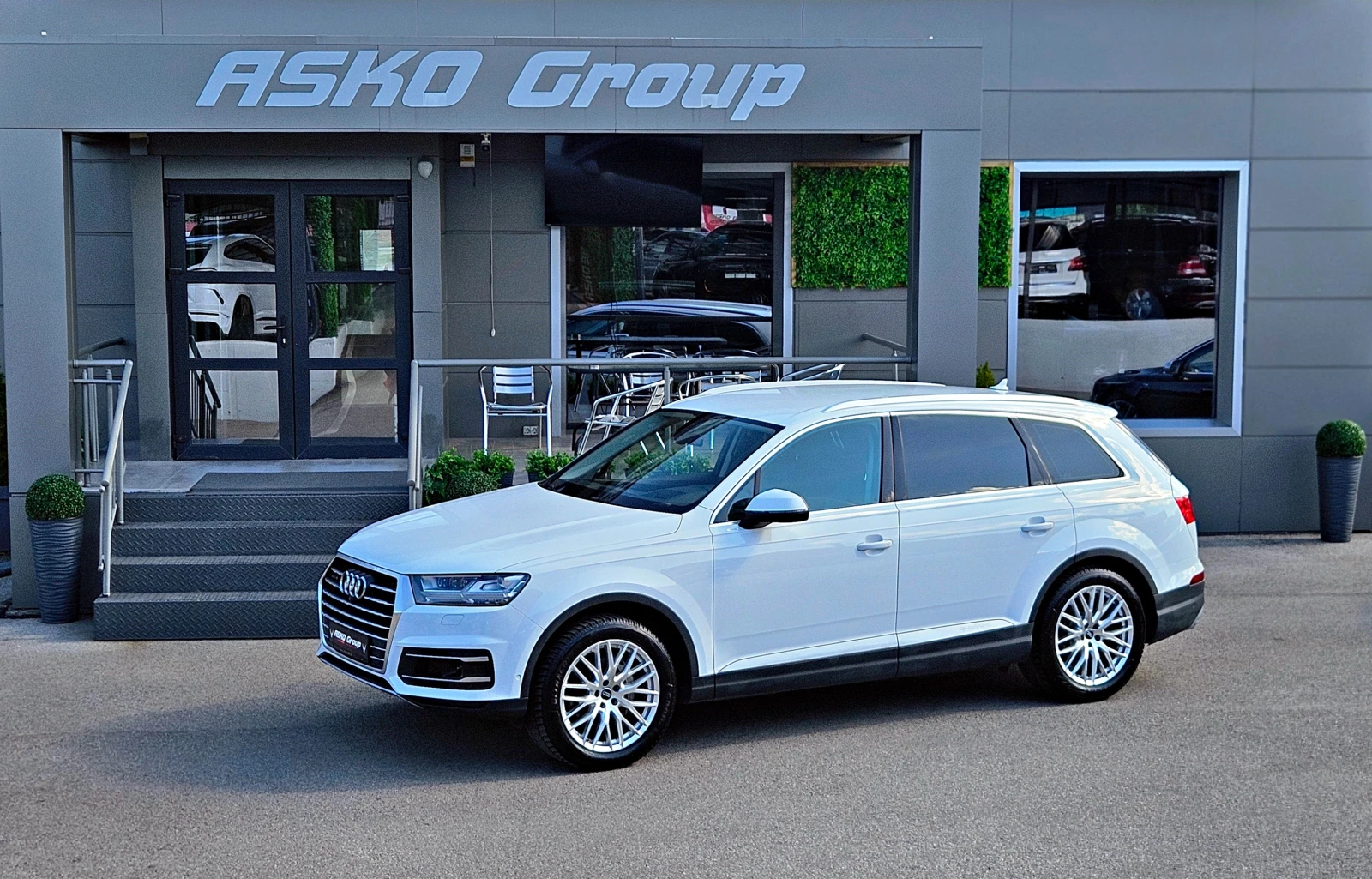 Audi Q7 S-LINE/MATRIX/DISTR/CAMERA/HUD/САМОПАРКИРАНЕ/ПОДГР, снимка 17 - Автомобили и джипове - 54953415