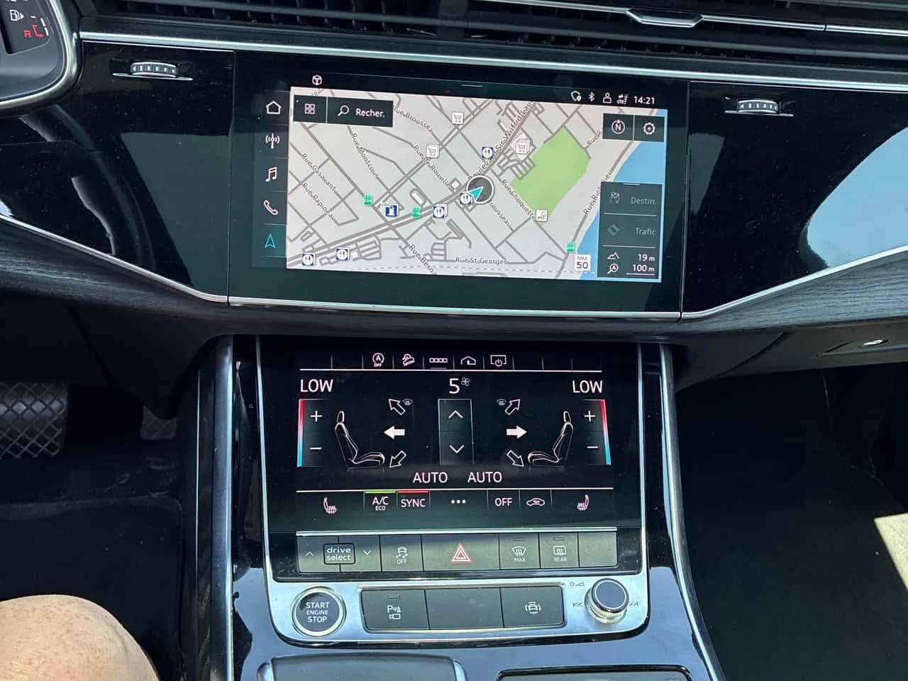 Audi Q7 * Komfort * CARFAX * ЦЕНА ДО БГ, снимка 8 - Автомобили и джипове - 55352791