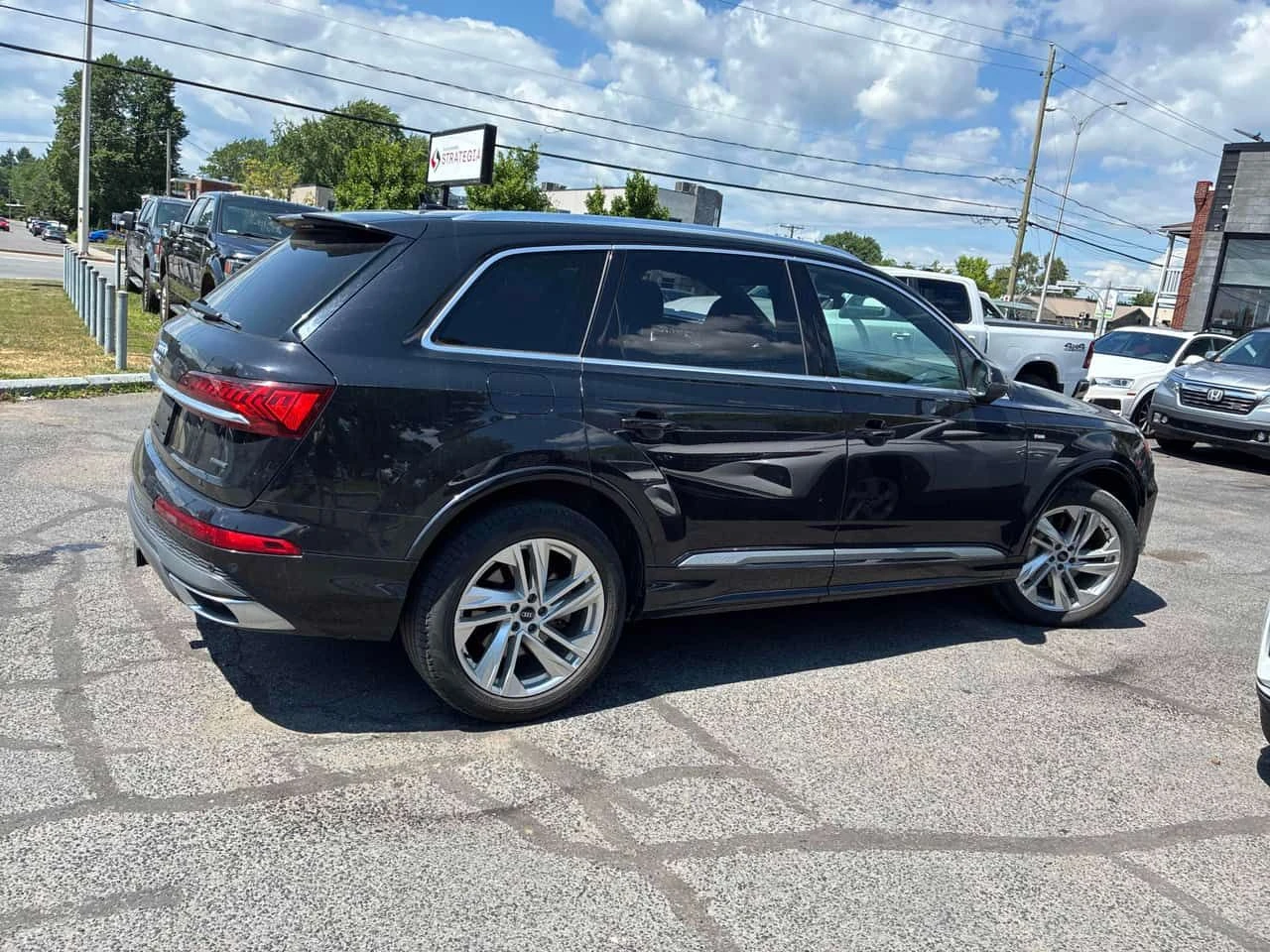 Audi Q7 * Komfort * CARFAX * ЦЕНА ДО БГ, снимка 4 - Автомобили и джипове - 55352791