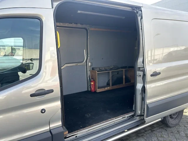 Ford Transit 2.2 TDCI L2H2 AMBIENTE, снимка 11 - Бусове и автобуси - 53397726