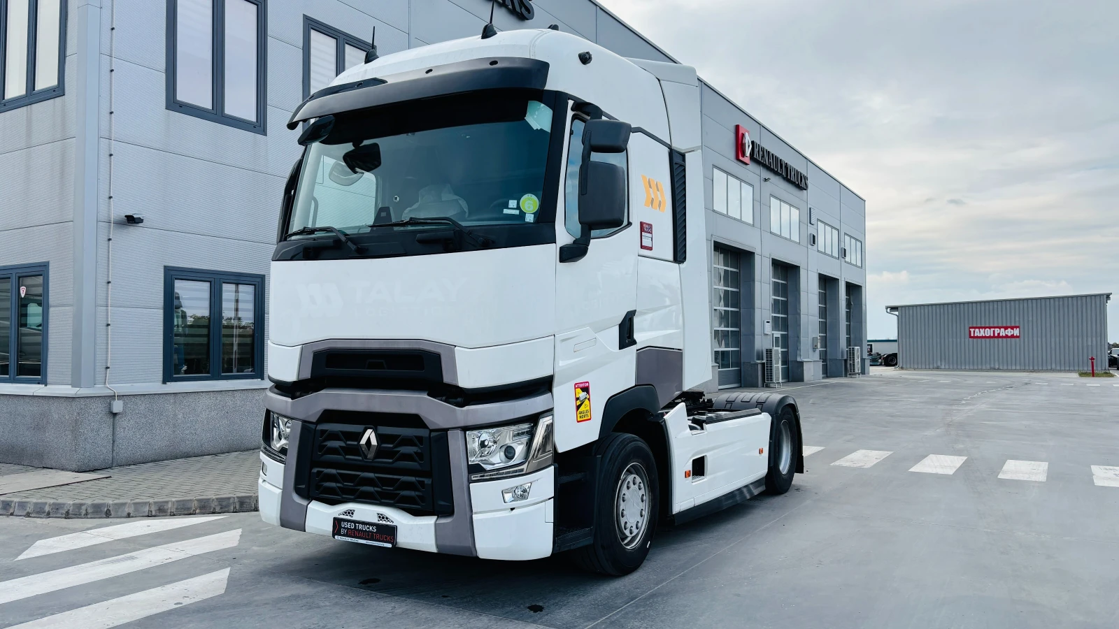 Renault T * 520*    *  | Mobile.bg   1