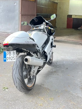 Suzuki Gsxr, снимка 3