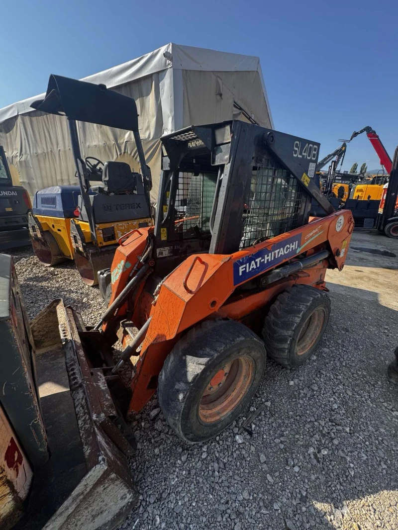 Мини челни товарачи Друга Fiat-Hitachi SL40BH