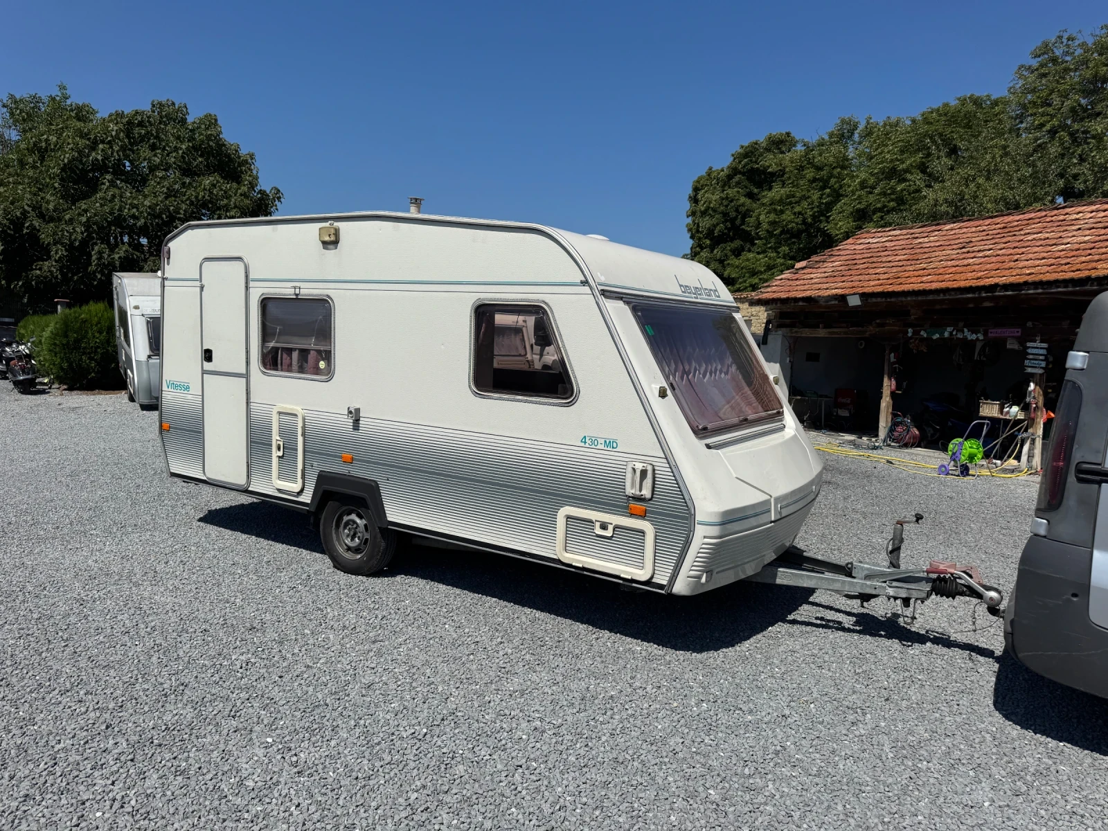  Beyerland | Mobile.bg   1