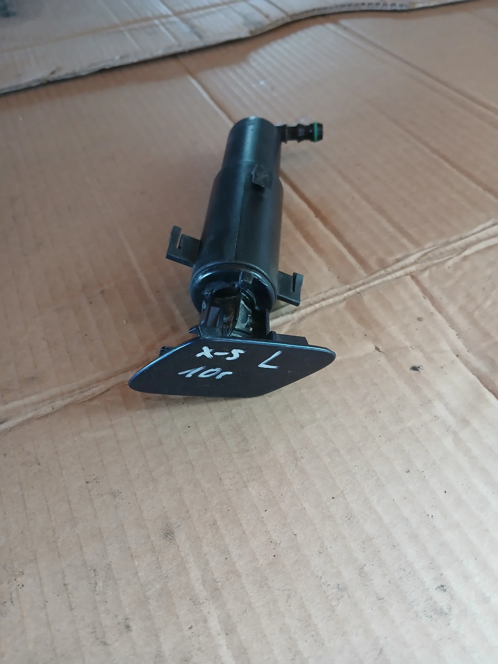 7 173 852-07 пръскалки за фар BMW X5 E70  7 173 851-07