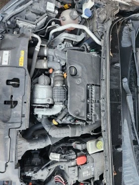 Peugeot 308 1.6 Blue HDI, снимка 16