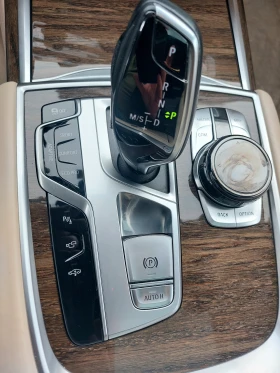 BMW 740 M XDRIVE, снимка 13