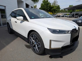BMW iX 40 xDrive, снимка 3