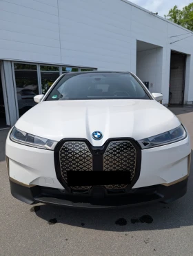 BMW iX 40 xDrive, снимка 2