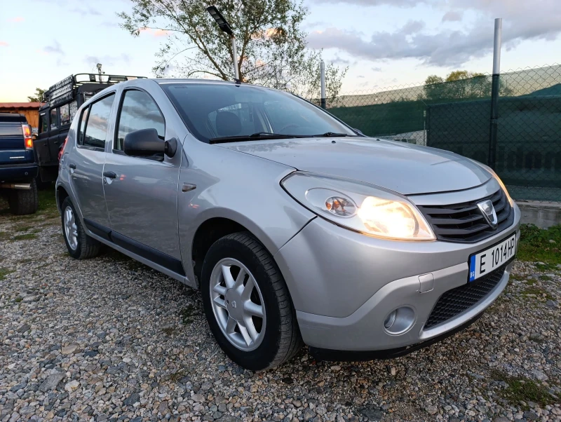 Dacia Sandero Газ, снимка 6 - Автомобили и джипове - 47429830