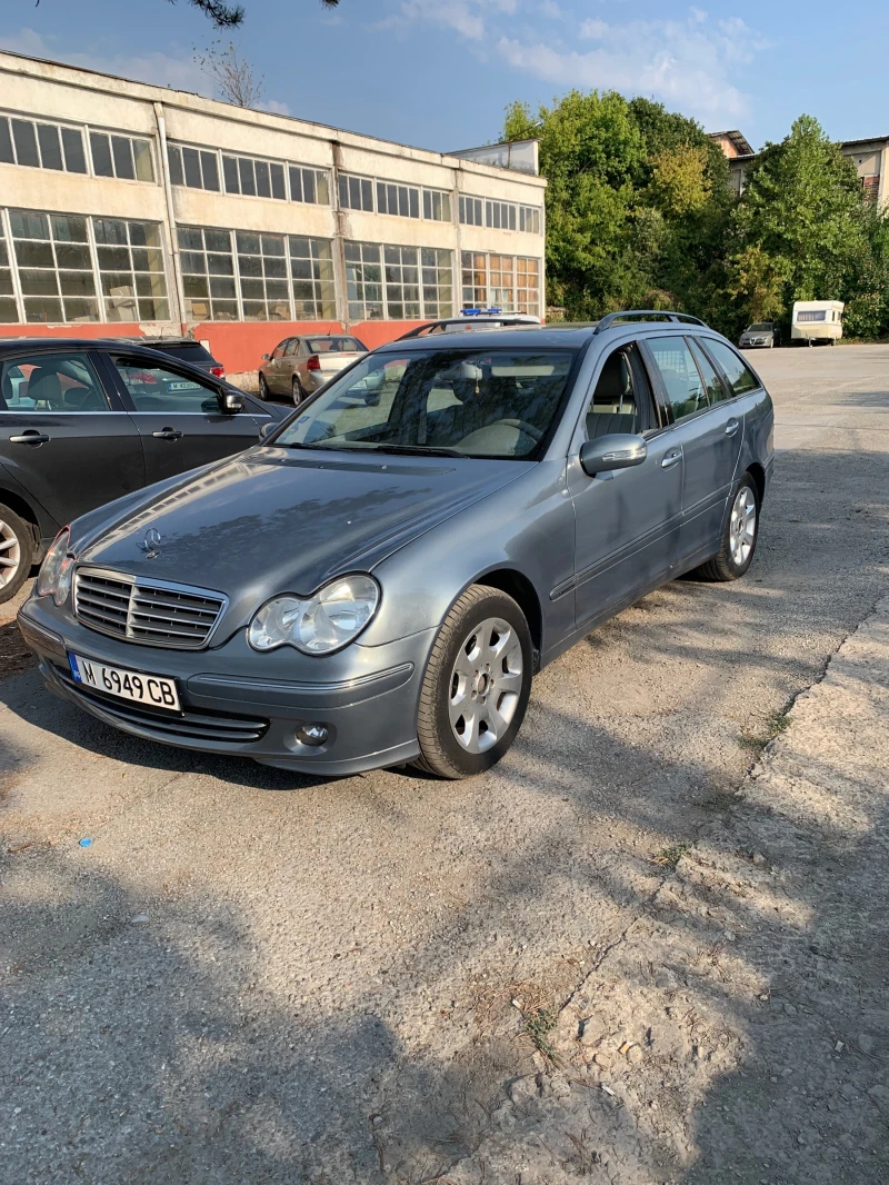 Mercedes-Benz 220 CDI, снимка 1 - Автомобили и джипове - 47481604