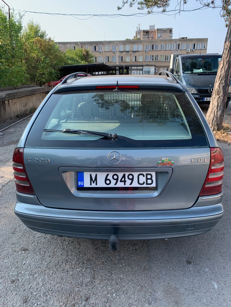 Mercedes-Benz 220 CDI, снимка 4 - Автомобили и джипове - 47481604