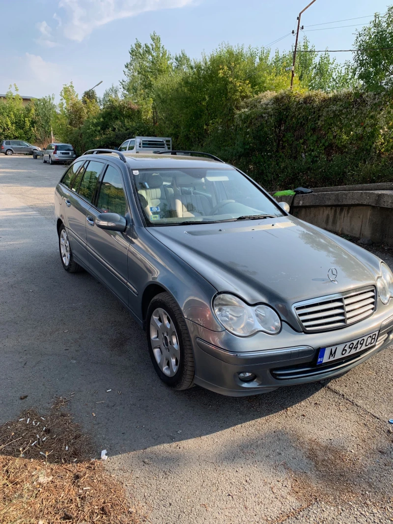 Mercedes-Benz 220 CDI, снимка 2 - Автомобили и джипове - 47481604