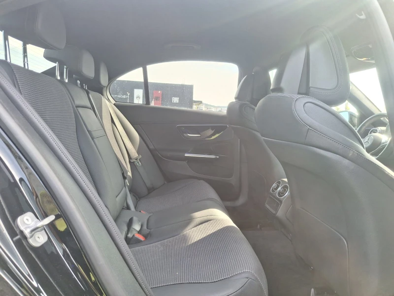 Mercedes-Benz C 220 d 4MATIC, снимка 9 - Автомобили и джипове - 47535002