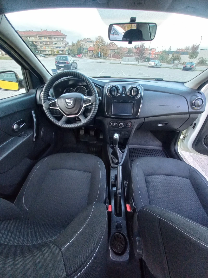 Dacia Logan 1.5dci климатик, снимка 11 - Автомобили и джипове - 47826111