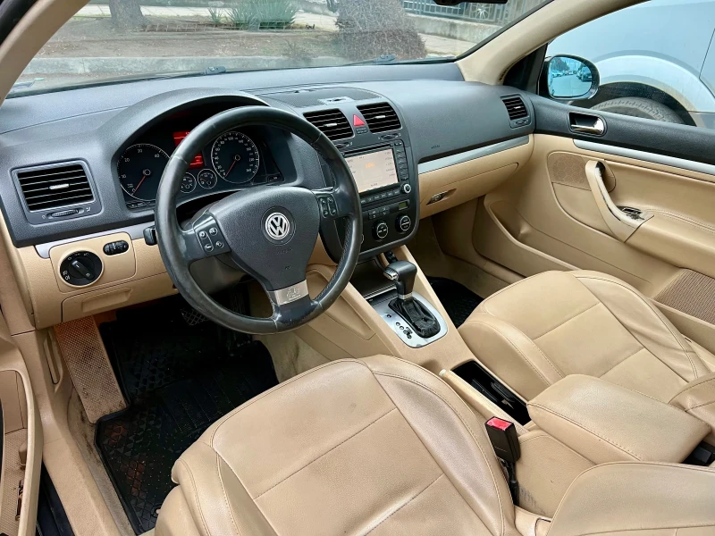 VW Golf 2.0 TDI DSG КОЖА НАВИ, снимка 7 - Автомобили и джипове - 49306662