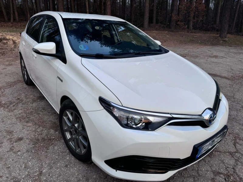 Toyota Auris LED фарове Бартер и Лизинг, снимка 4 - Автомобили и джипове - 49503746