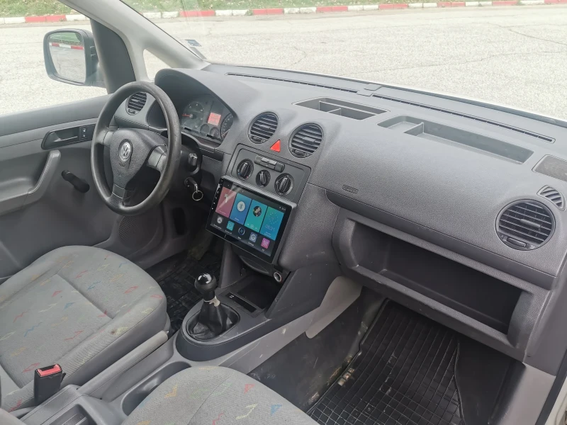 VW Caddy 1.9 TDI 105 HP, снимка 6 - Автомобили и джипове - 49592217