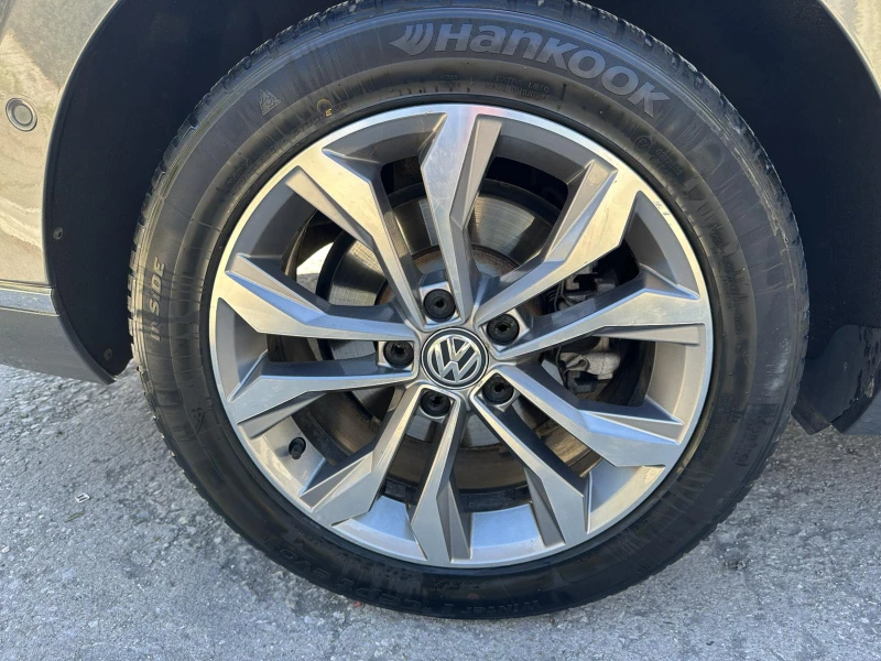 VW Passat Highline 2.0TDI DSG Първи собственик, снимка 14 - Автомобили и джипове - 49606874