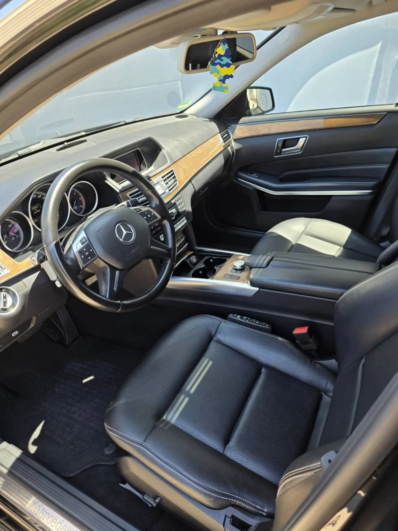 Mercedes-Benz E 200 Нов внос Германия, снимка 5 - Автомобили и джипове - 52486509