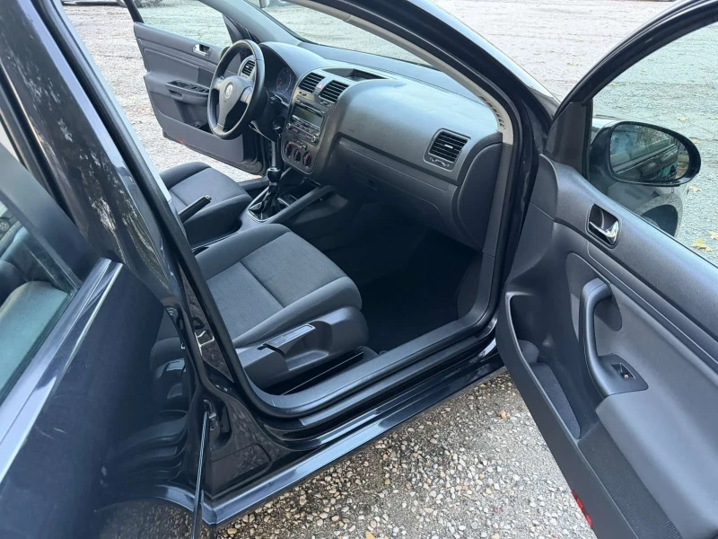 VW Golf V 1, 9TDI GERMANY, снимка 13 - Автомобили и джипове - 52368771