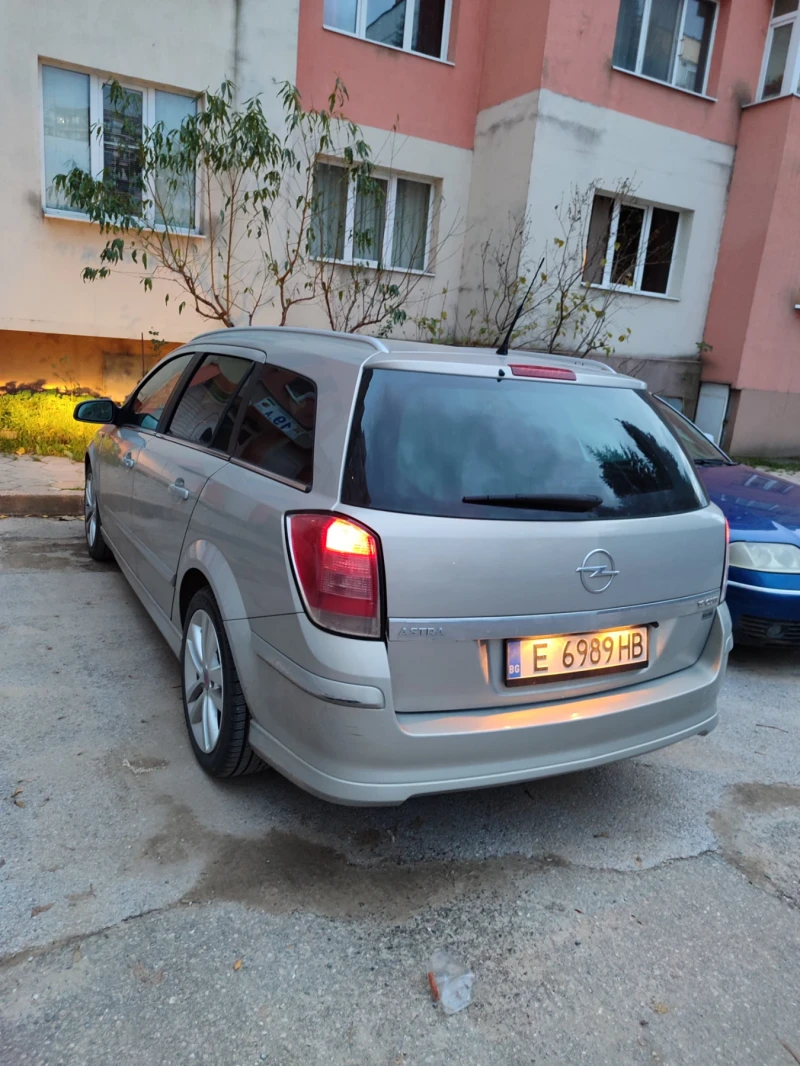Opel Astra, снимка 3 - Автомобили и джипове - 52541151