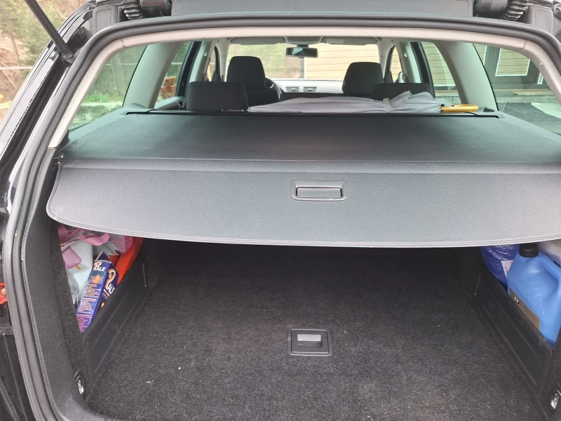 VW Passat 2.0 tdi, снимка 14 - Автомобили и джипове - 52566179