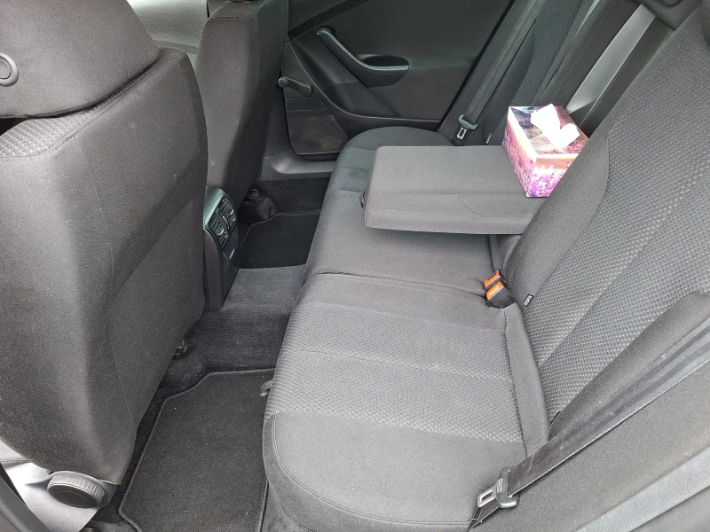 VW Passat 2.0 tdi, снимка 12 - Автомобили и джипове - 52566179