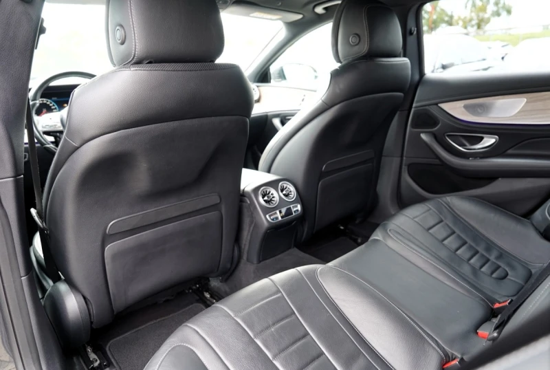 Mercedes-Benz CLS 400 d 4Matic AMG Line, снимка 9 - Автомобили и джипове - 52604690