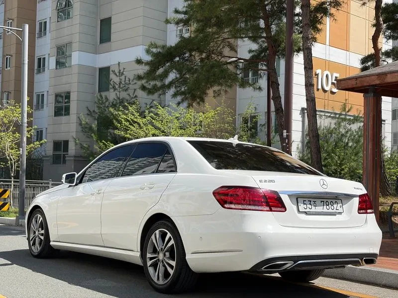 Mercedes-Benz E 220 | Mobile.bg � ����������� 2