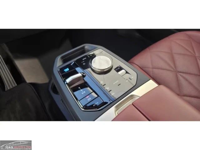 BMW iX M60/619HP/PANO/HUD/B&0/360/ACC/KLESS/347z, снимка 13 - Автомобили и джипове - 54344742