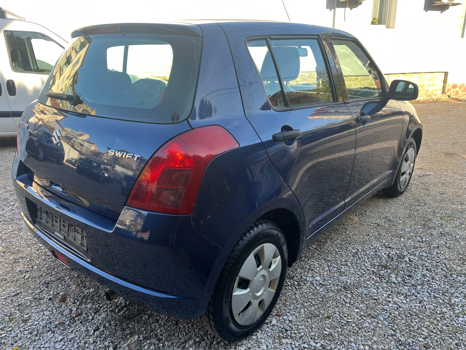 Suzuki Swift 1, 3i 92 k.c.5 ВРАТИ, ВНОС-ГЕРМАНИЯ, ОТЛИЧНО СЪСТ. - изображение 6