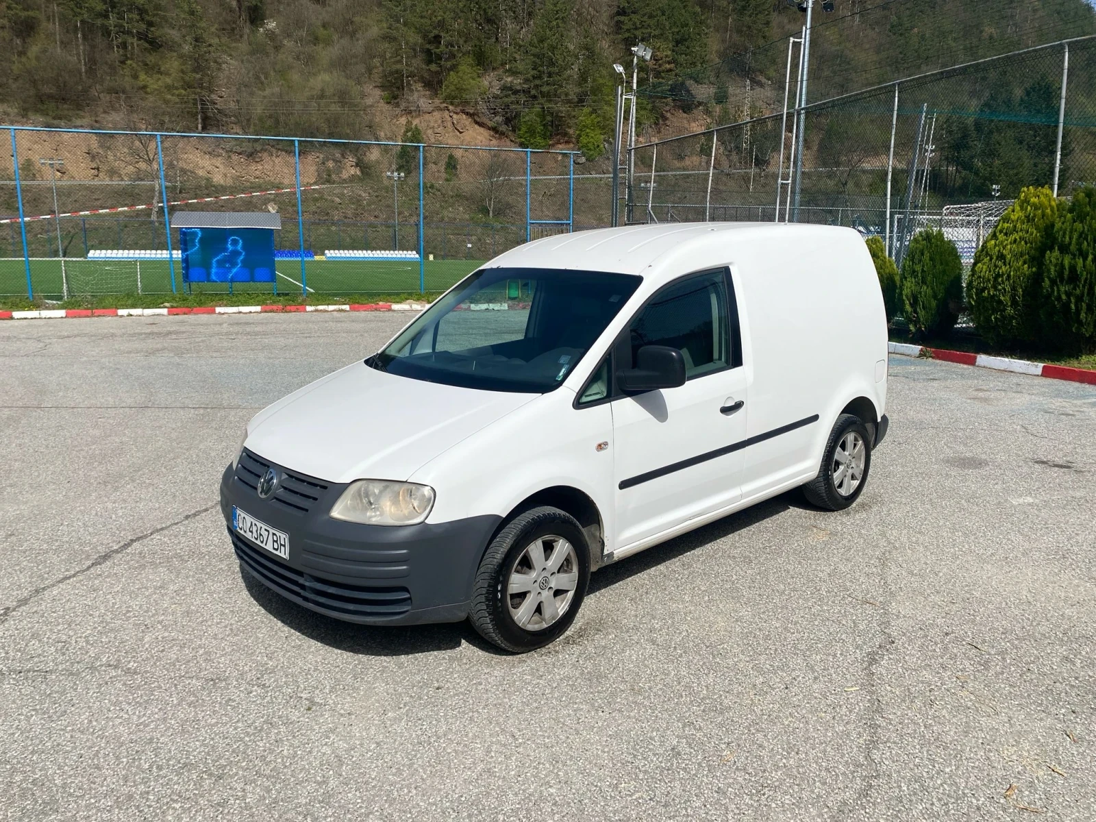 VW Caddy 1.9 TDI 105 HP - изображение 6